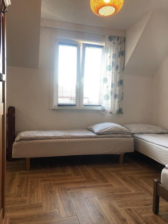 Pokoje Goscinne U Znajomej Ujście-Darłowskie Exteriör bild